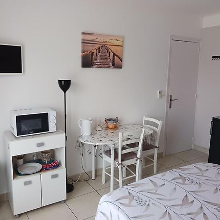 Chambre Privee Climatisee Chez Particulier, Wifi Lägenhet Perpignan Exteriör bild