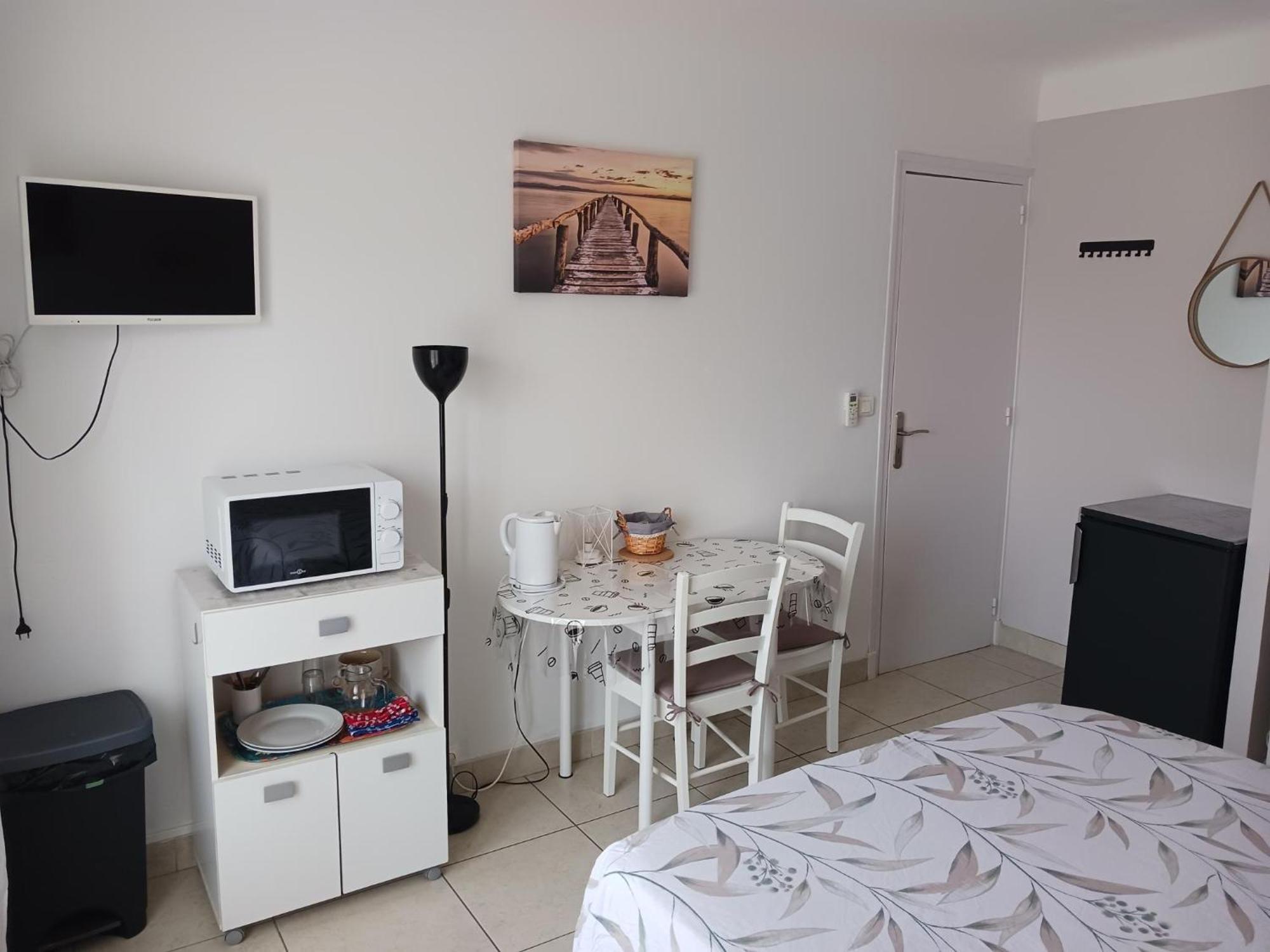 Chambre Privee Climatisee Chez Particulier, Wifi Lägenhet Perpignan Exteriör bild